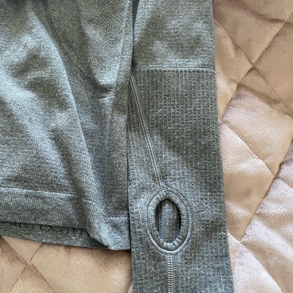 LULULEMON long sleeved top! - Picture 2 of 2